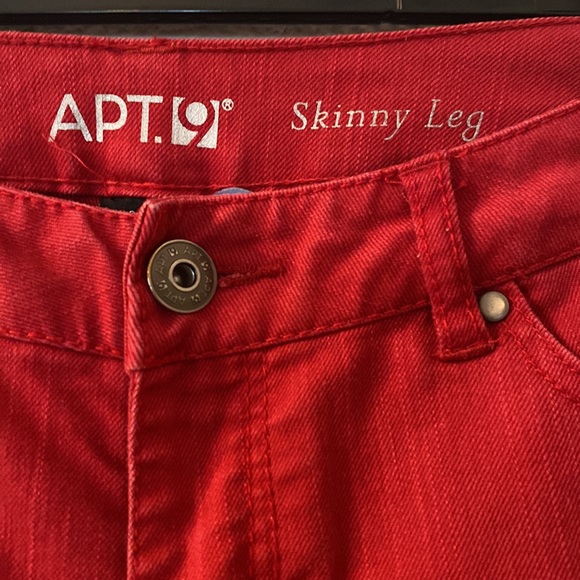 Apt. 9 skinny leg red jeans size 4R - Picture 2 of 4